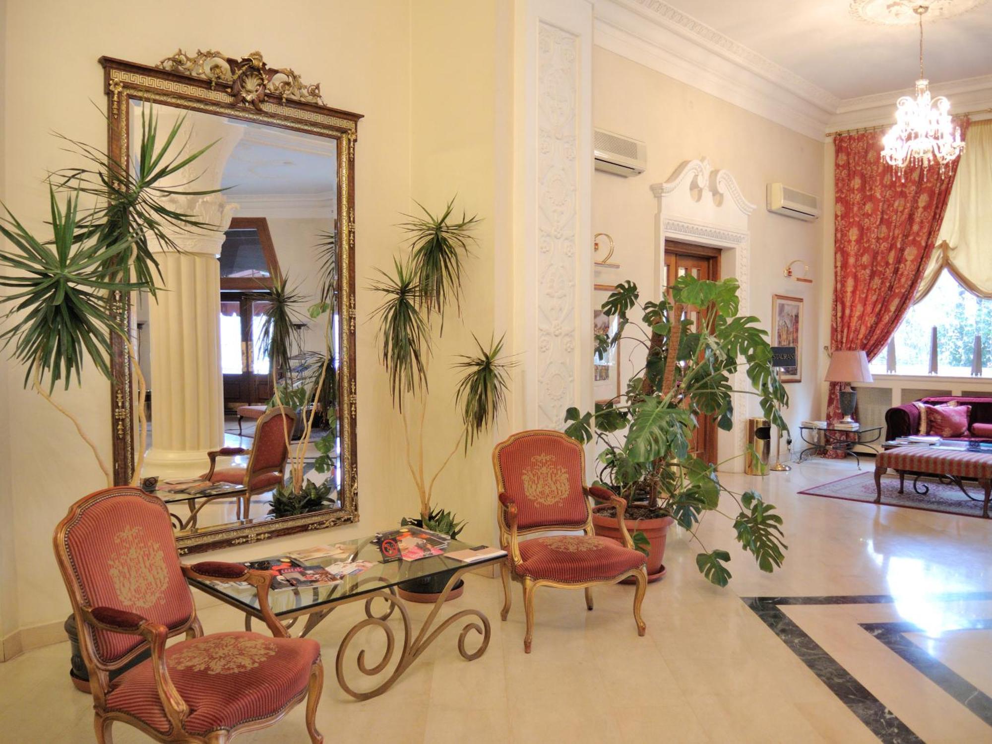 Grand Hotel Ukraine Dnipro Exterior foto