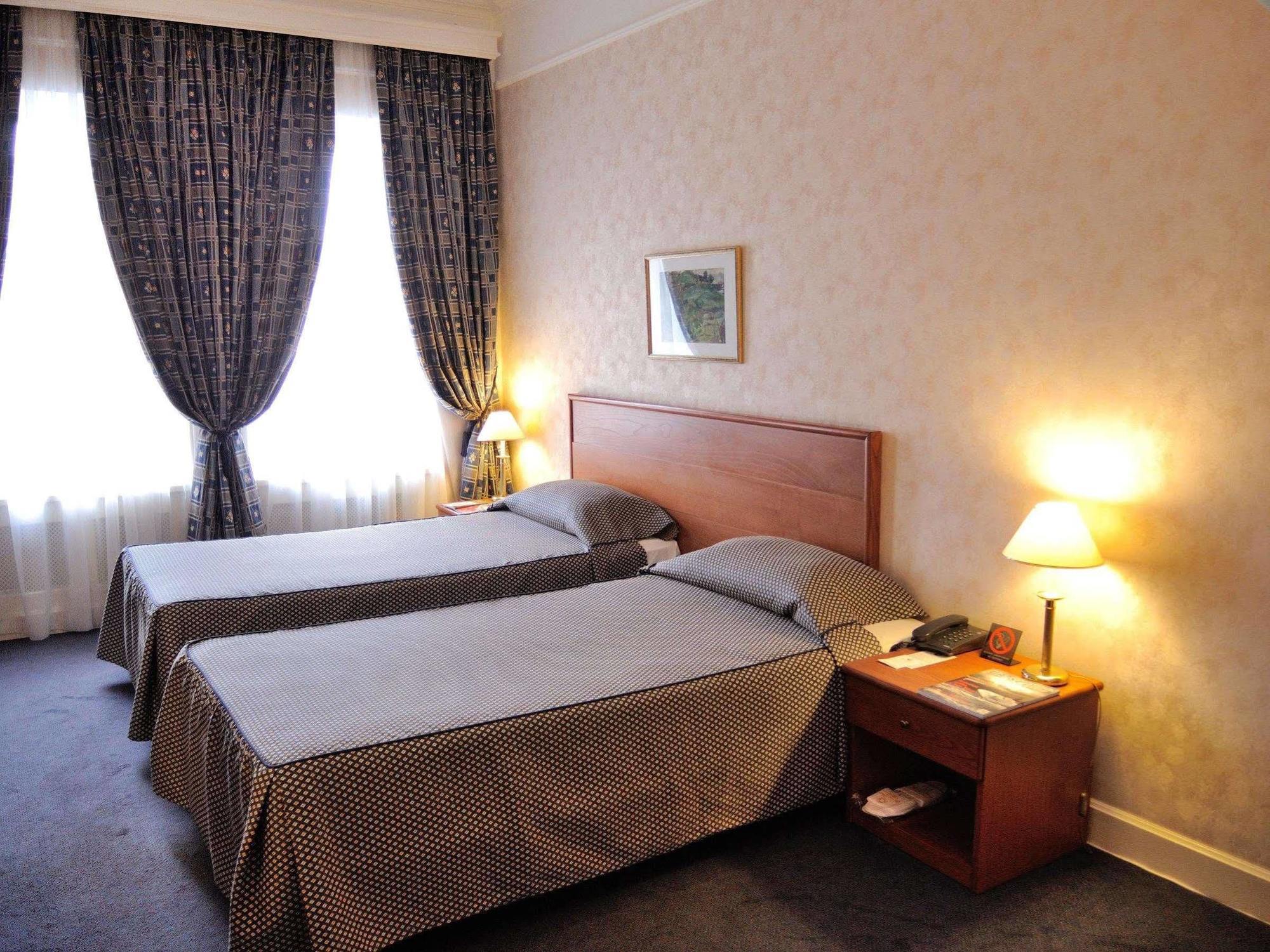 Grand Hotel Ukraine Dnipro Exterior foto